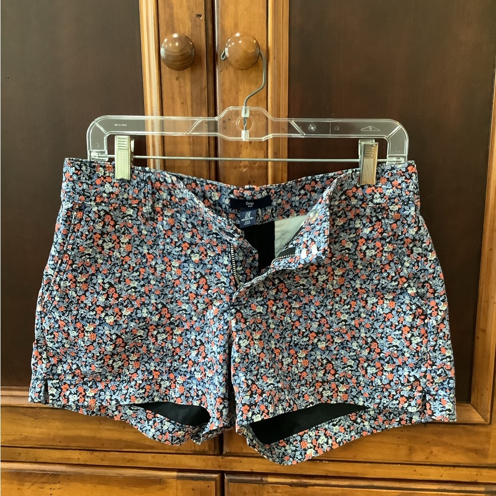 Gap Floral Low Rise Shorts for Women